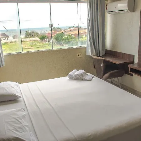 Hotel Ashisha 2*
